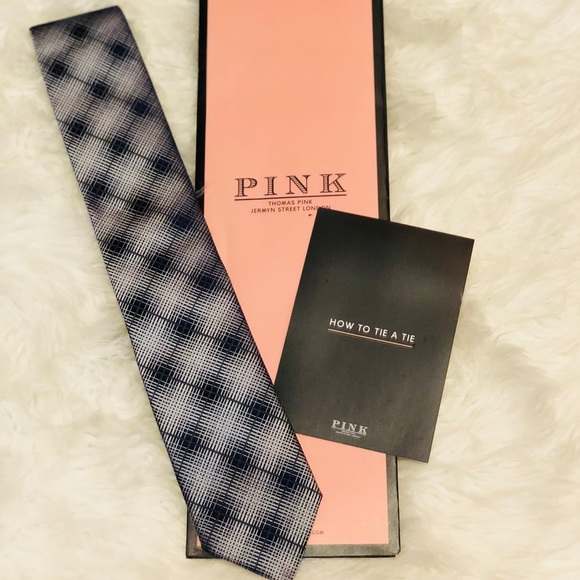 Thomas Pink Other - ✨NEW✨ Thomas Pink Tie - Silver w/ Square Pattern